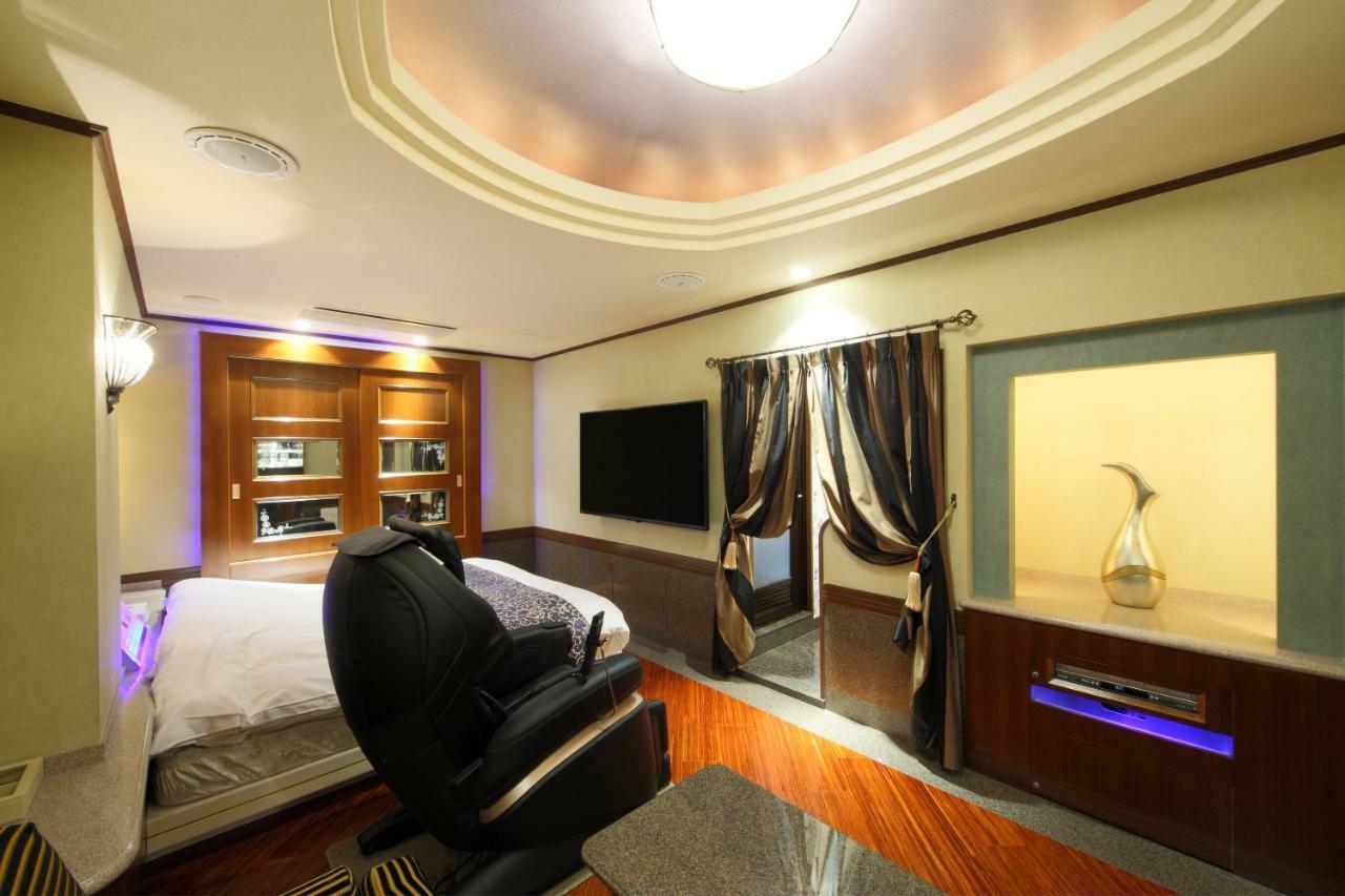 Hotel Cherena Kunitachi (Adults Only) Exterior photo
